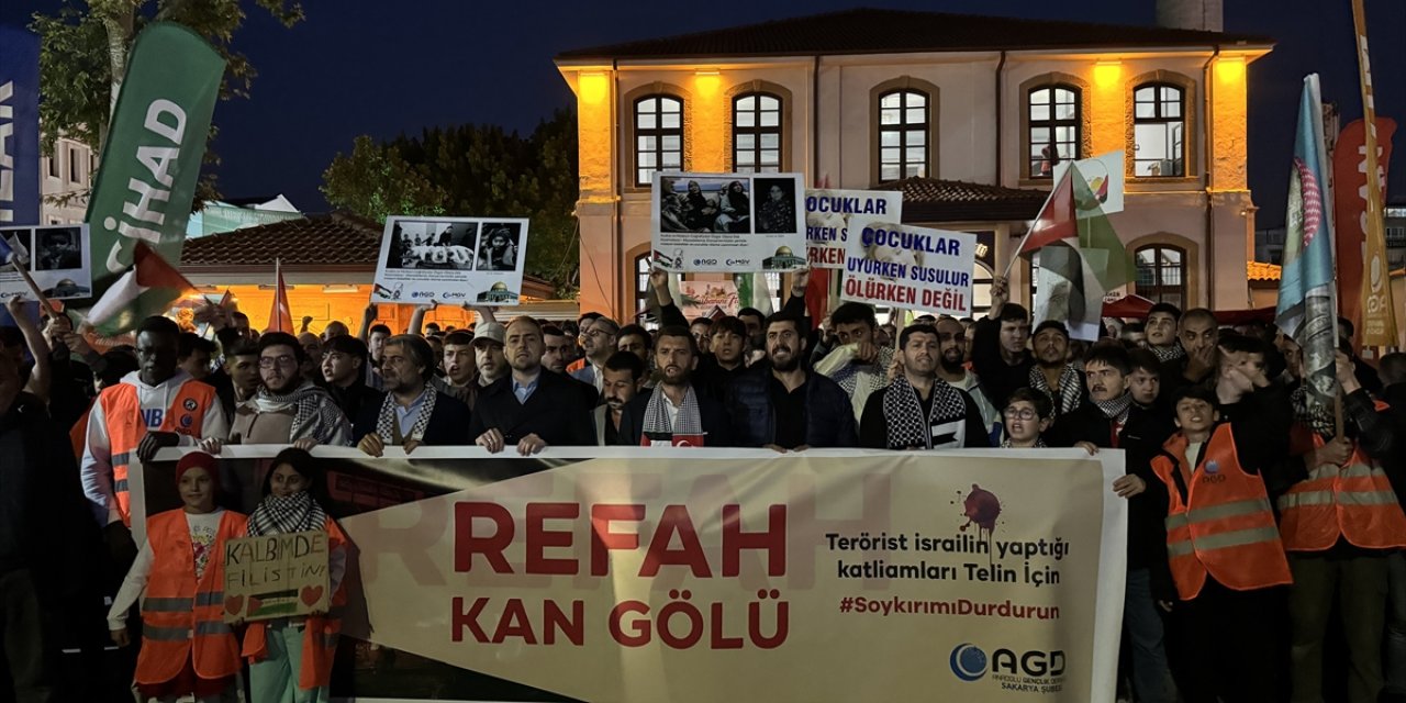 Sakarya ve Düzce'de İsrail'in Gazze'ye yönelik saldırıları protesto edildi