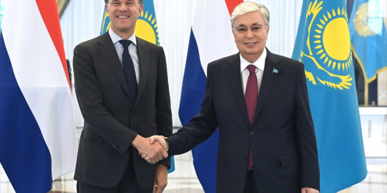 Kazakistan Cumhurbaşkanı Tokayev, Hollanda Başbakanı Rutte'yi kabul etti