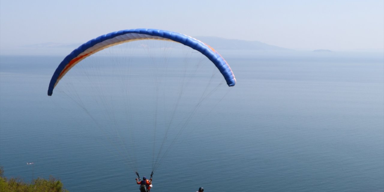 Ekstrem spor tutkunları Uçmakdere'de doğayla iç içe vakit geçiriyor