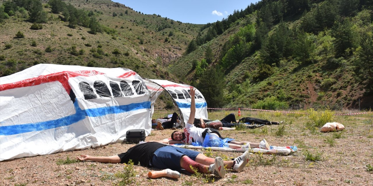 Gümüşhane'de uçak kazası tatbikatı yapıldı