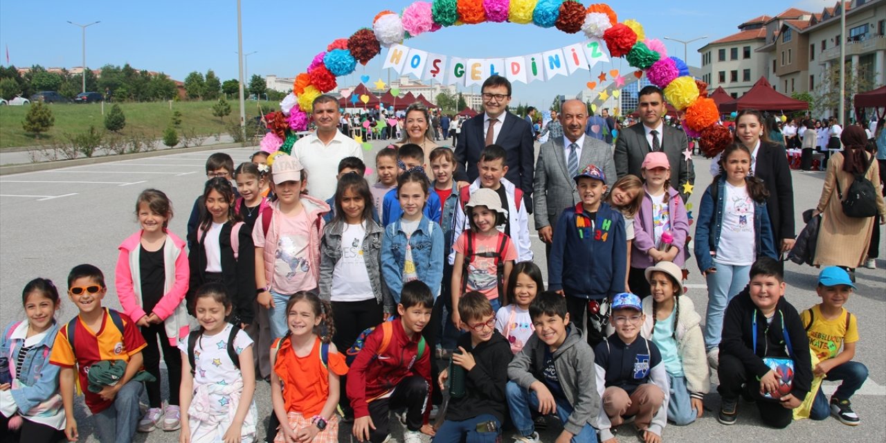 Kütahya Dumlupınar Üniversitesi’nde "1. Çocuk Şenliği" düzenlendi