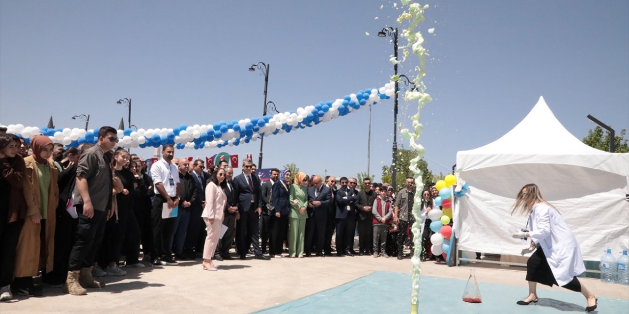 Ağrı'da üç gün sürecek "Bilim Şenliği" başladı