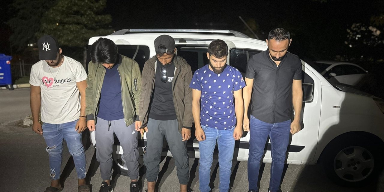Afyonkarahisar'da 4 düzensiz göçmen yakalandı