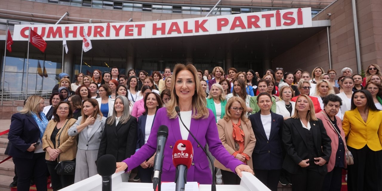 CHP'li Nazlıaka, kadın kolları genel başkanlığına yeniden aday olduğunu açıkladı: