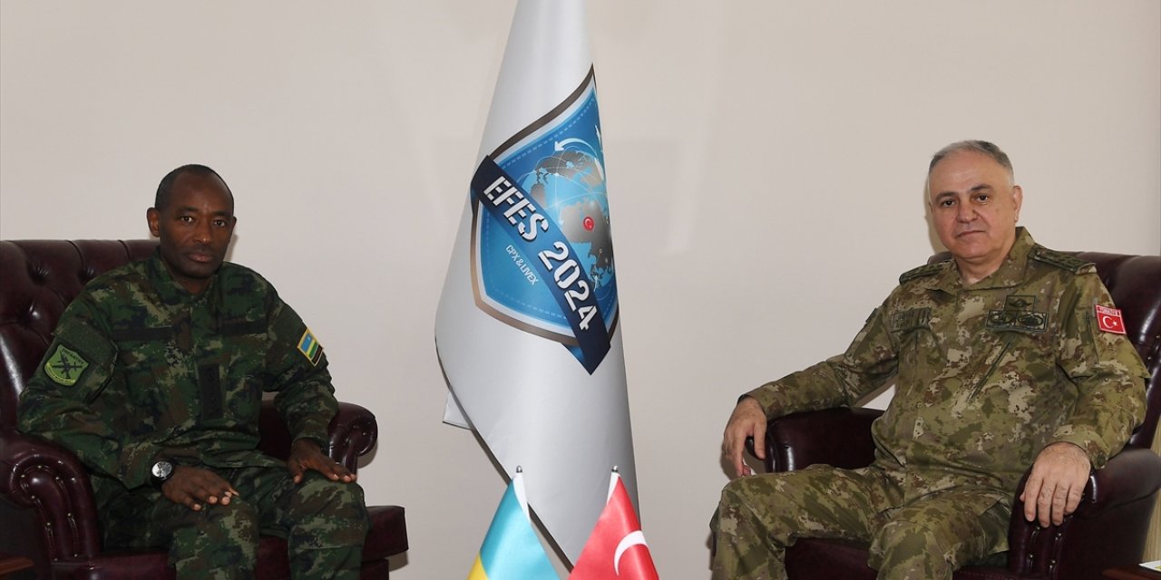 Genelkurmay Başkanı Orgeneral Gürak, Ruandalı mevkidaşı Orgeneral Muganga ile görüştü