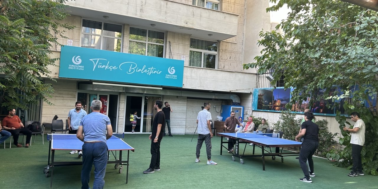 Tahran'da Türkiye-İran Dostluk Masa Tenisi Turnuvası düzenlendi
