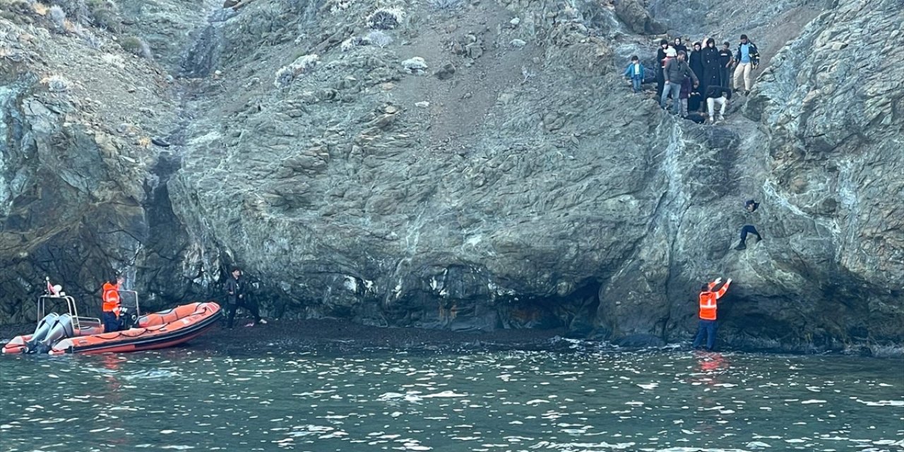 Muğla'da 16 düzensiz göçmen yakalandı