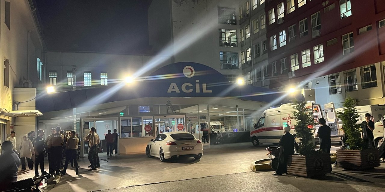 Denizli'de hastane bahçesinde silahlı saldırıya uğrayan kişi yaralandı