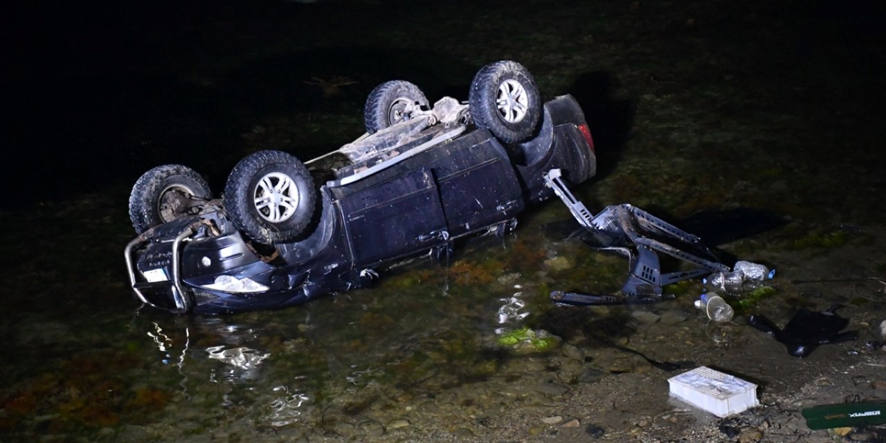 Çanakkale'de denize düşen otomobilin sürücüsü yaşamını yitirdi