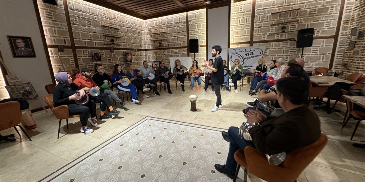 Darbuka kursuna katılanlar kalp nakli bekleyen çocuk için sahne alacak