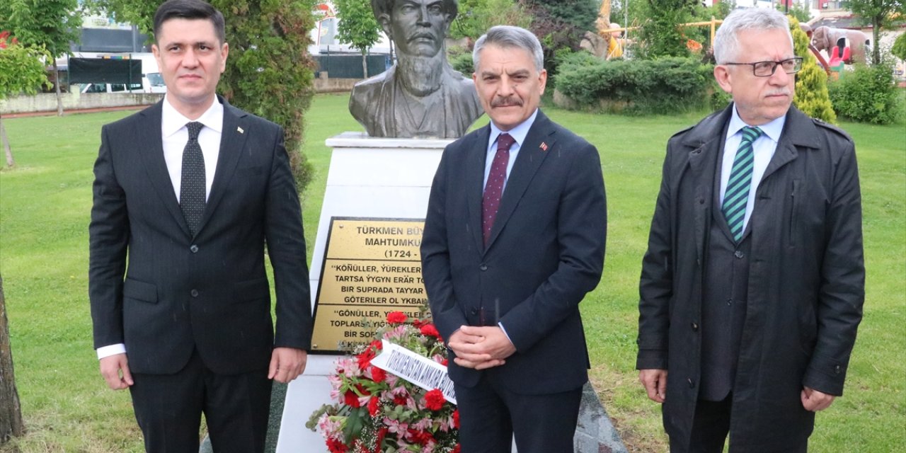 Türkmen şair Mahtumkulu Firaki Yozgat'ta anıldı