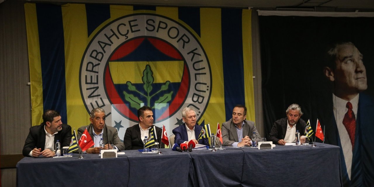 Fenerbahçe Kulübü Başkan Adayı Yıldırım, Mersin'de kongre üyeleriyle buluştu: (1)