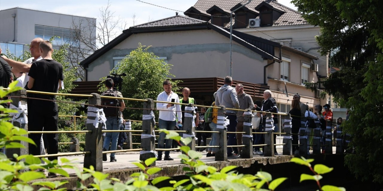 Bosna savaşında Sırpların öldürdüğü 3 binden fazla sivil, Beyaz Kurdele Günü'nde anıldı