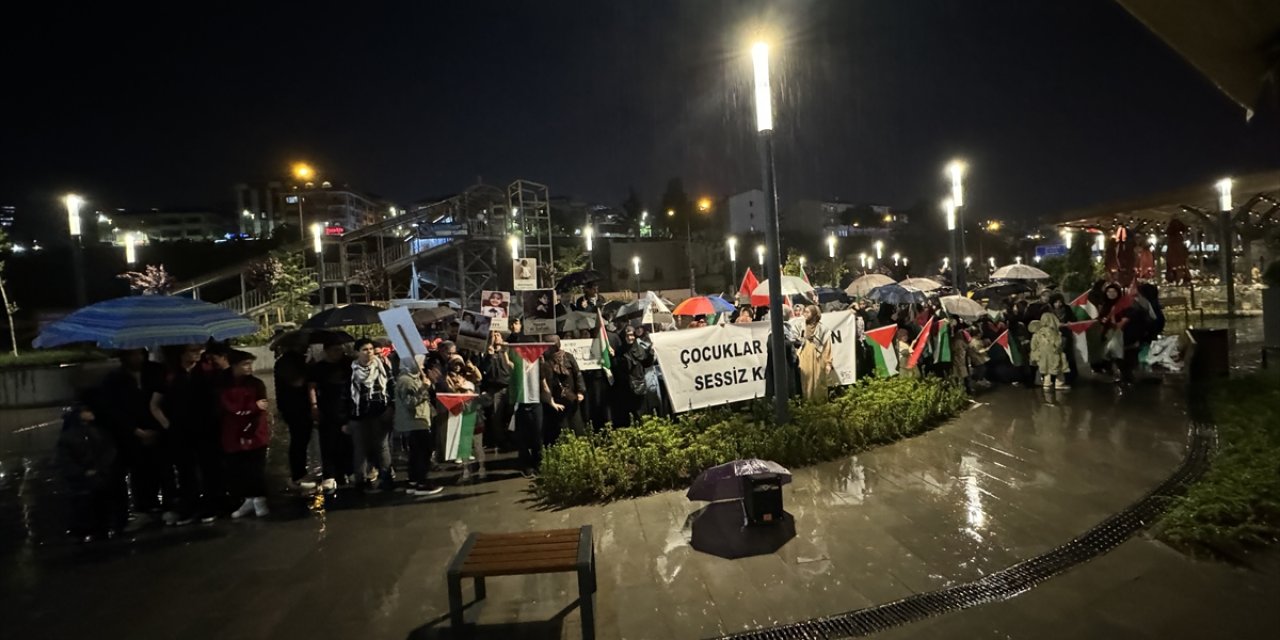 Giresun, Bayburt ve Trabzon'da İsrail'in Filistin'e yönelik saldırıları protesto edildi
