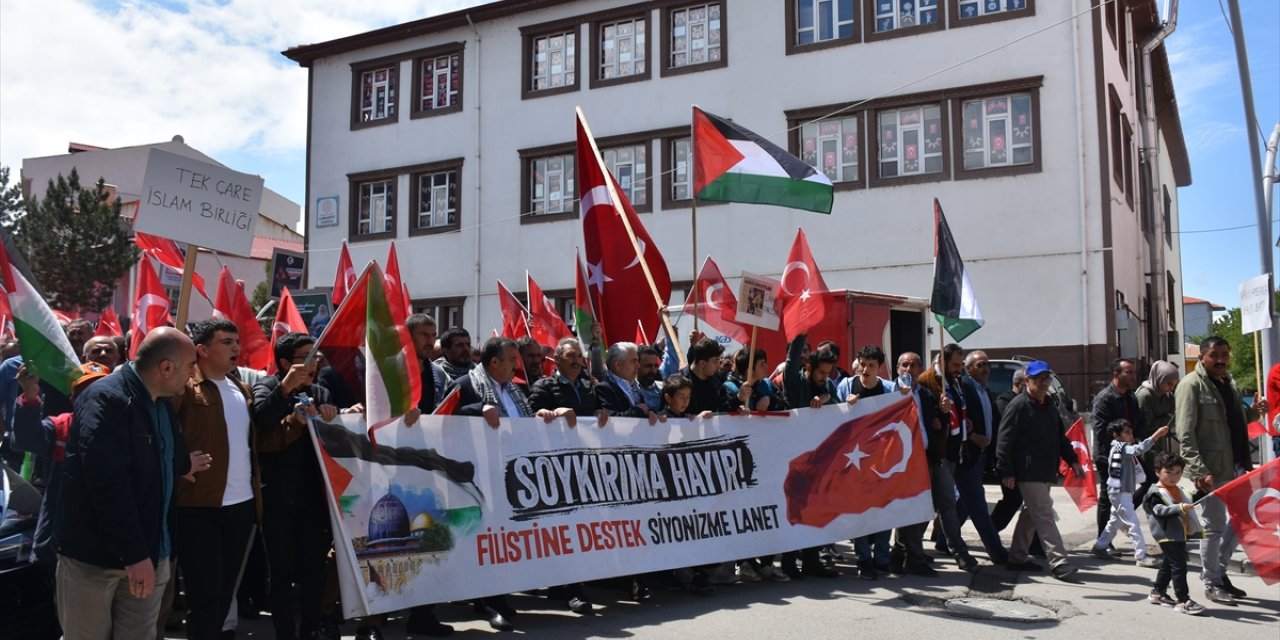 Gümüşhane'de İsrail'in Filistin'e yönelik saldırıları protesto edildi