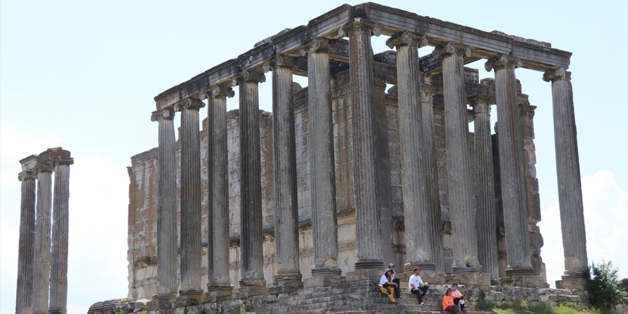 Kütahya'da dağcılar Aizanoi'de yürüyüş yaptı