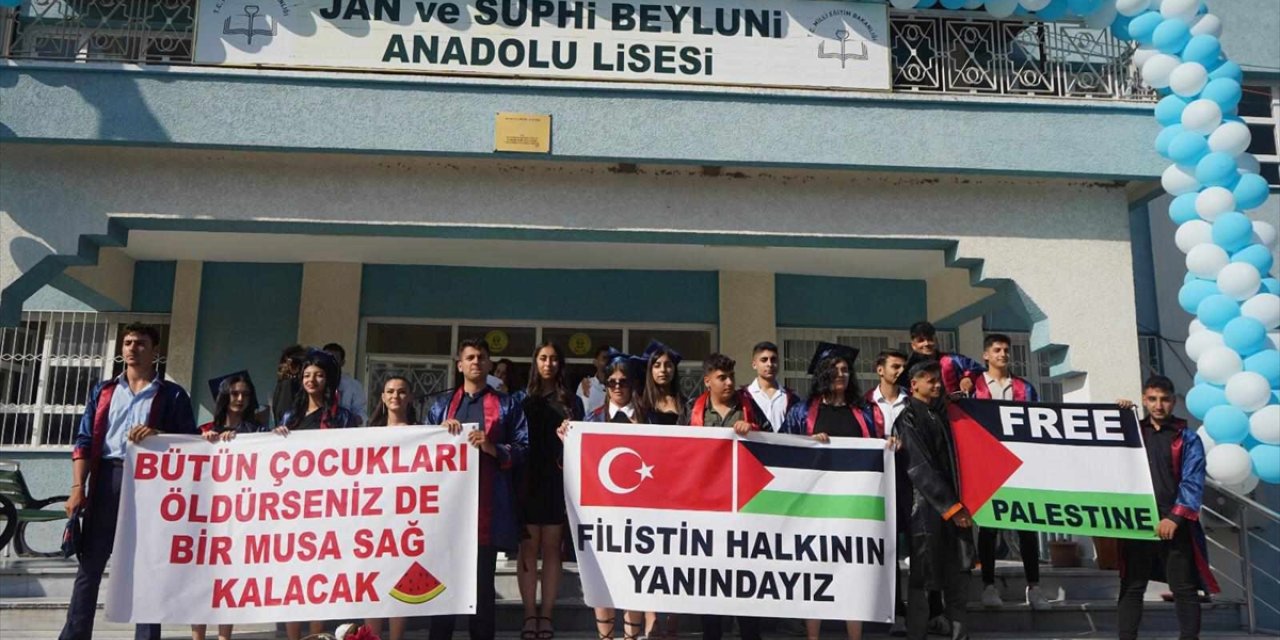 Hatay'da mezuniyet töreninde İsrail'in Filistin'e saldırıları protesto edildi