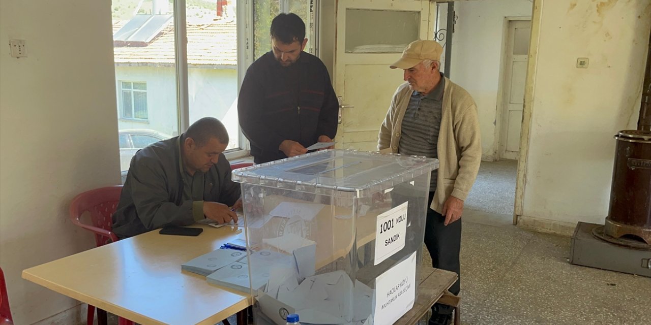 Kastamonu ve Çankırı'da seçimlerin iptal edildiği mahalle ve köylerde sandık başına gidildi