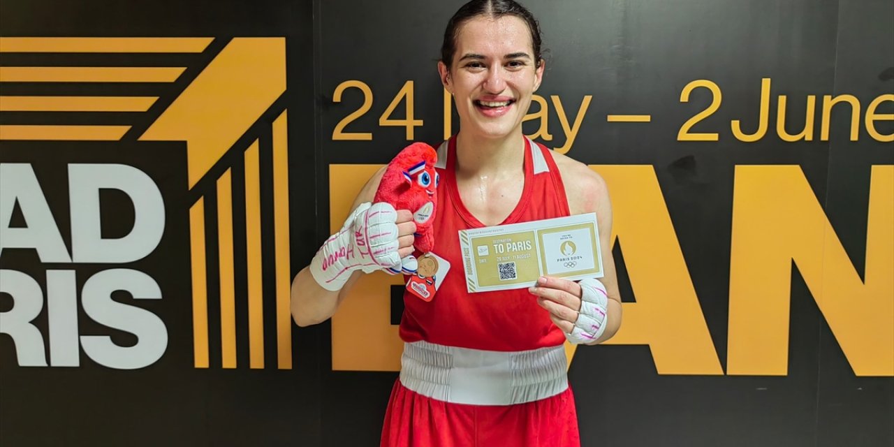 Milli boksör Esra Yıldız Kahraman, olimpiyatlara kota aldı