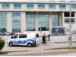 Kırıkkale'de mahkeme çıkışı silahlı kavga: 1 yaralı