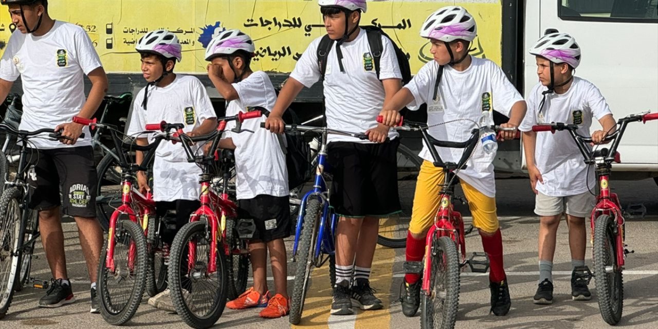 Libya’da bisiklet tutkunları "Dünya Bisiklet Günü" dolayısıyla etkinlik düzenledi