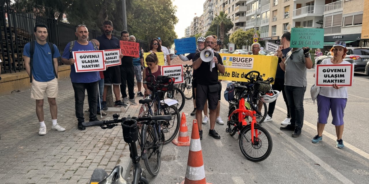 İzmir'de iki bisiklet yolunun kaldırılmasına tepki