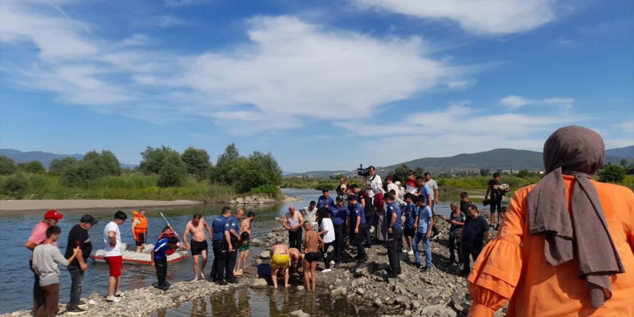 Tokat'ta Kelkit Çayı'na giren genç boğuldu