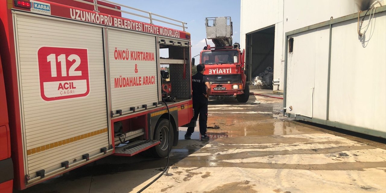 Edirne'de bir fabrikanın bahçesinde çıkan yangın söndürüldü