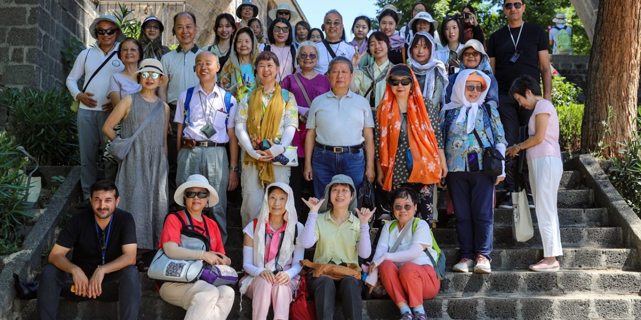 Çin'in Hong Kong Özel İdari Bölgesi'nden 41 kişilik kafile Diyarbakır'a geldi