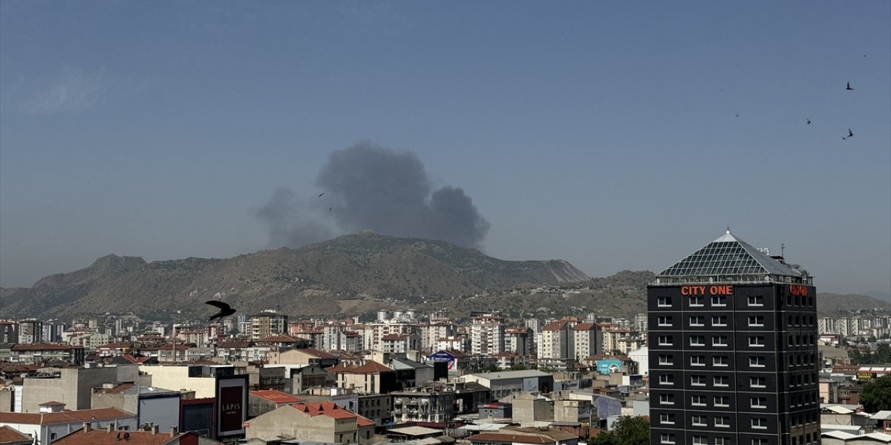 Kayseri'de ambalaj fabrikasında yangın çıktı