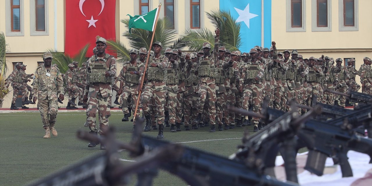 Somali Türk Görev Kuvveti Komutanlığında 13. Kartal Taburu için yemin töreni düzenlendi