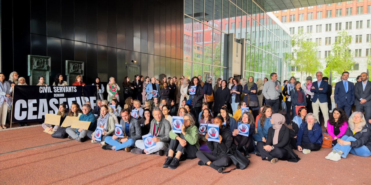 Hollanda'da devlet memurları, hükümeti ve İsrail’i protesto etmek için 6 aydır eylem yapıyor