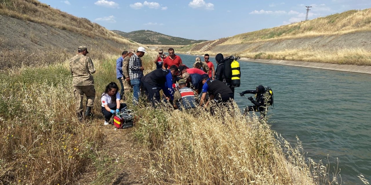 Gaziantep'te serinlemek için sulama kanalına giren genç boğuldu