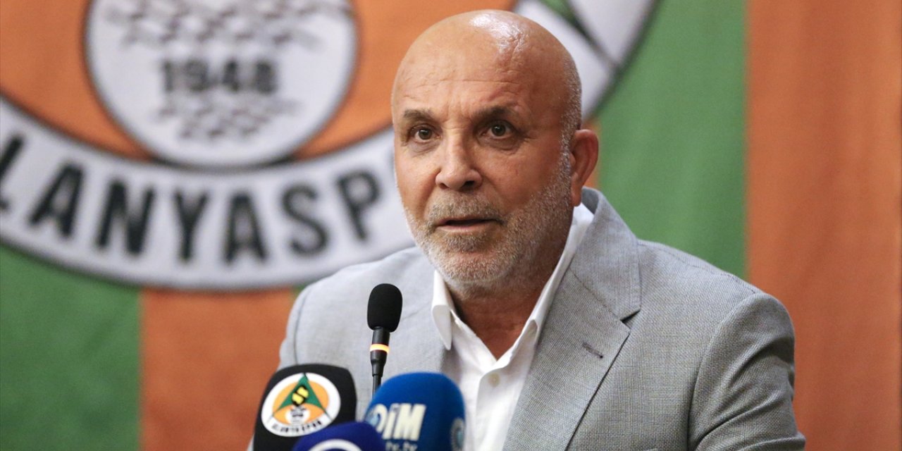 Alanyaspor Kulübünün seçimli genel kurulunda Çavuşoğlu yeniden başkanlığa seçildi