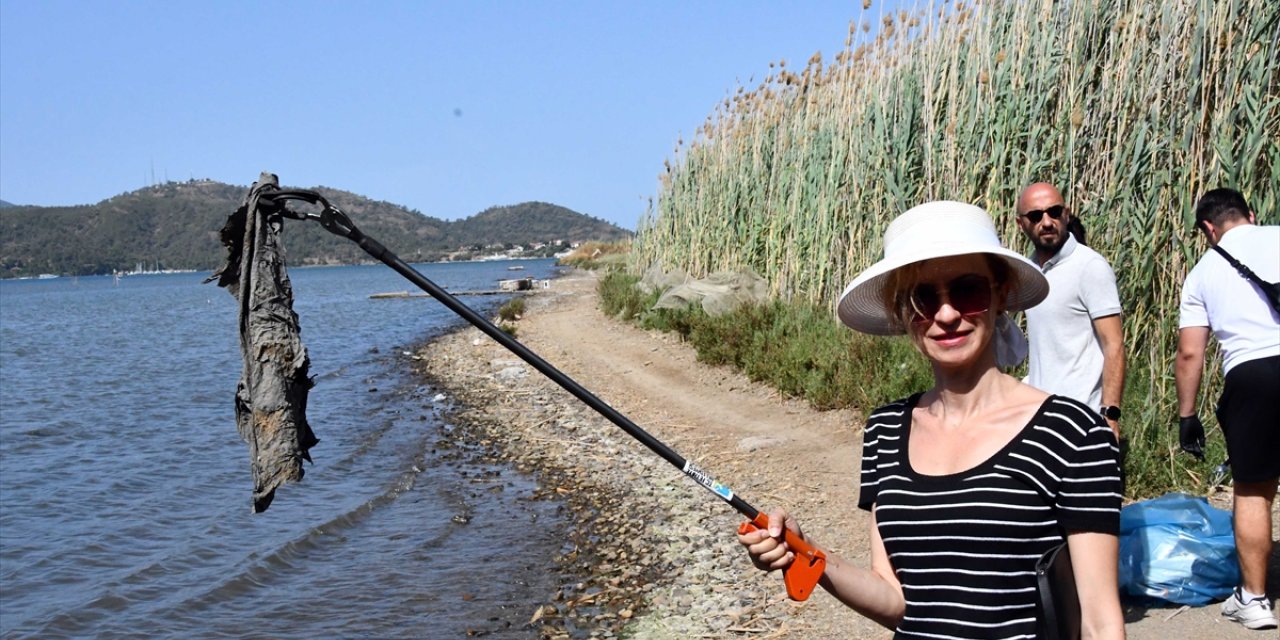 Fethiye'deki Kuş Cenneti'nde çevre temizliği yapıldı