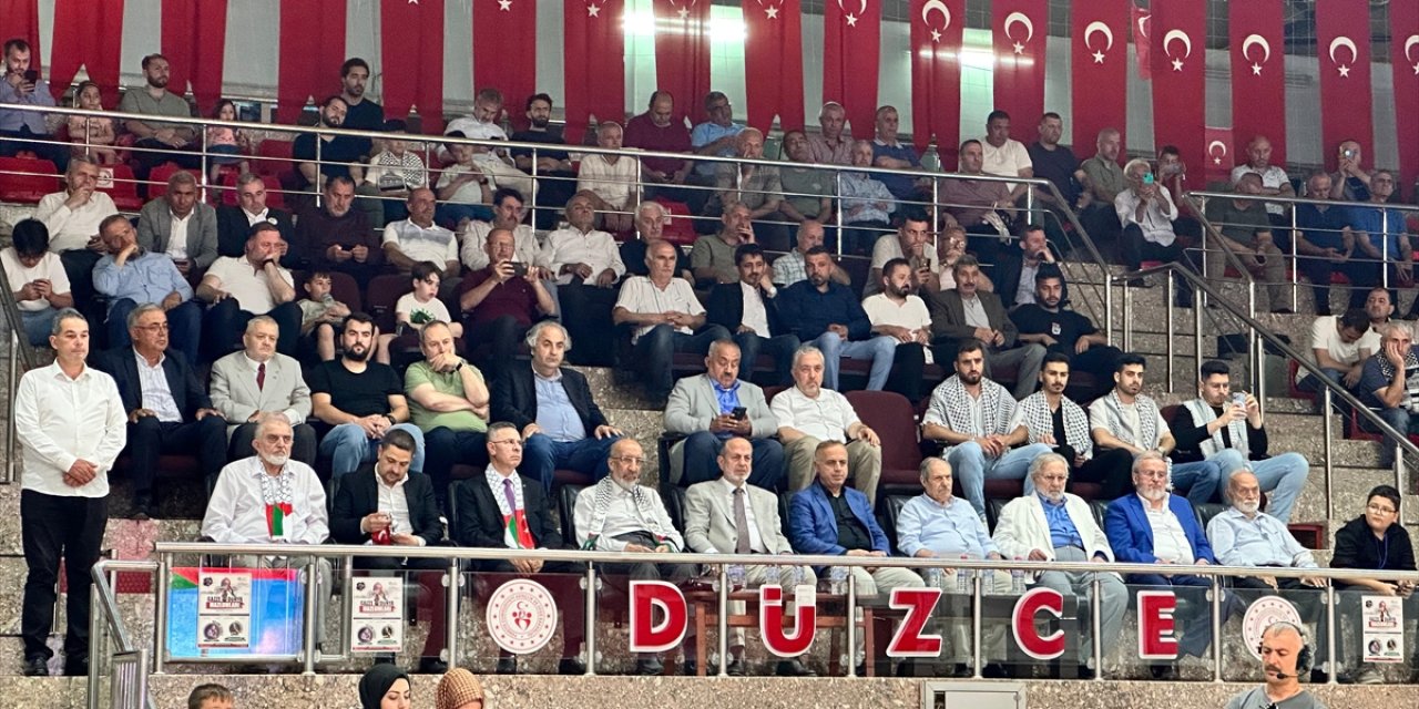 Düzce'de İsrail'in Filistin'e yönelik saldırılarının sona ermesi için dua edildi