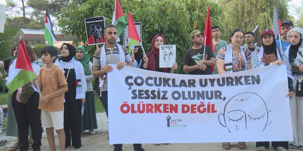 KKTC'de İsrail'in Gazze'ye yönelik saldırıları protesto edildi