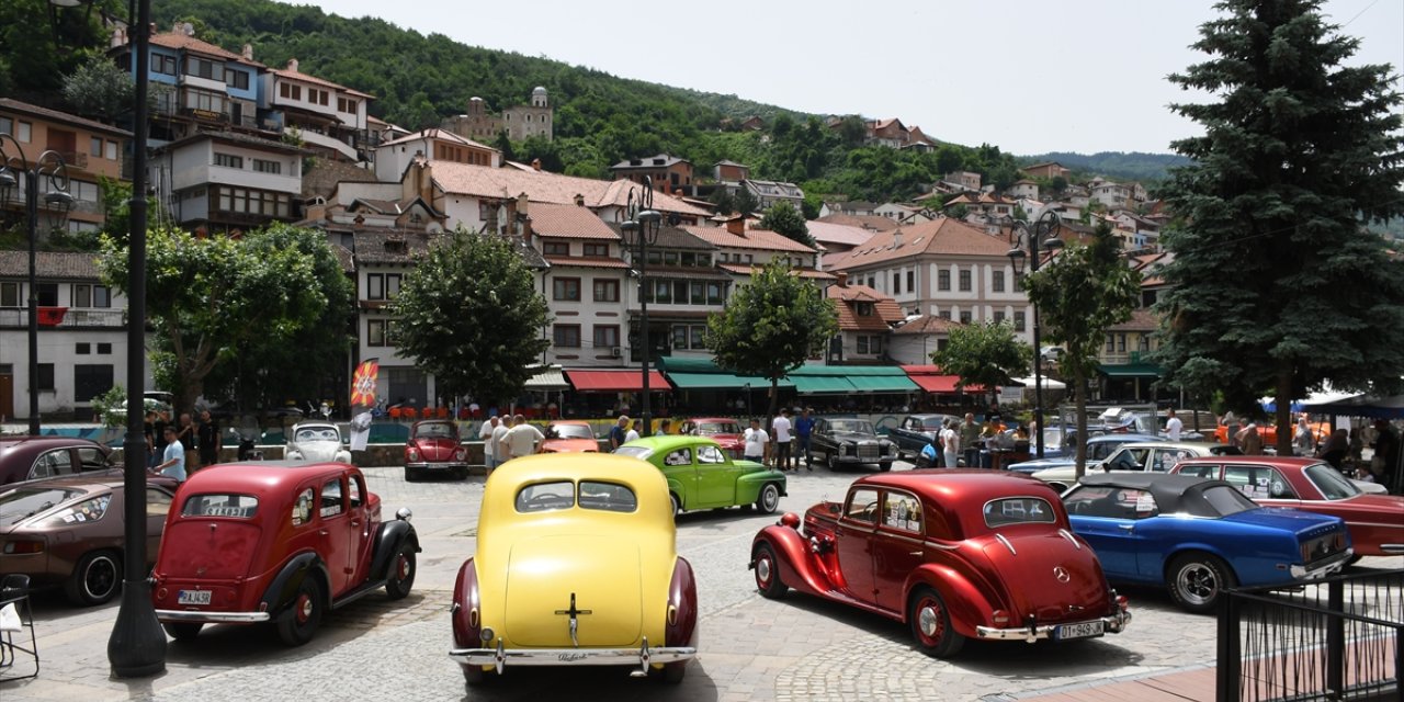 Prizren'de klasik otomobil festivali düzenlendi