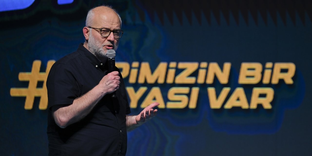 ÇEVREFEST kapsamında "Bir İyilik Yap Yavaşla" söyleşisi düzenlendi