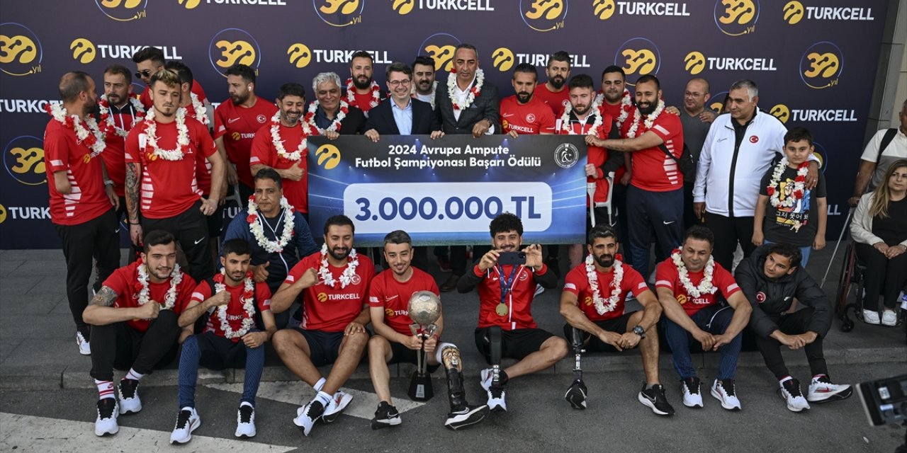 Avrupa Şampiyonu Ampute Futbol Milli Takımı yurda döndü