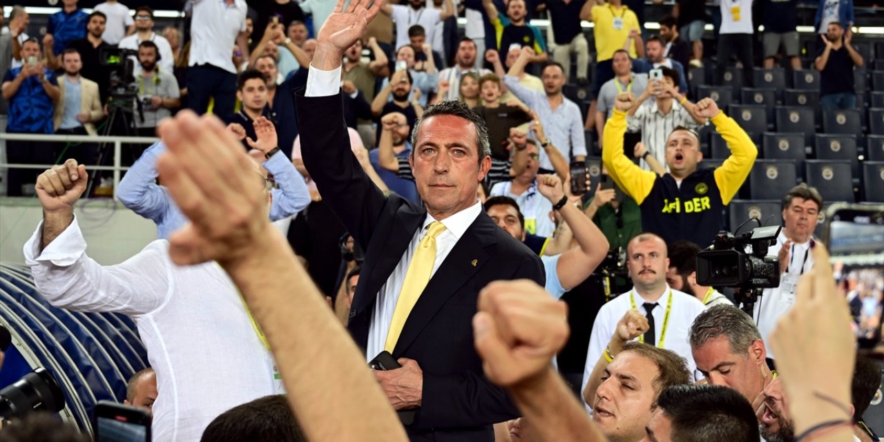 Fenerbahçe Kulübünde Ali Koç yeniden başkan seçildi
