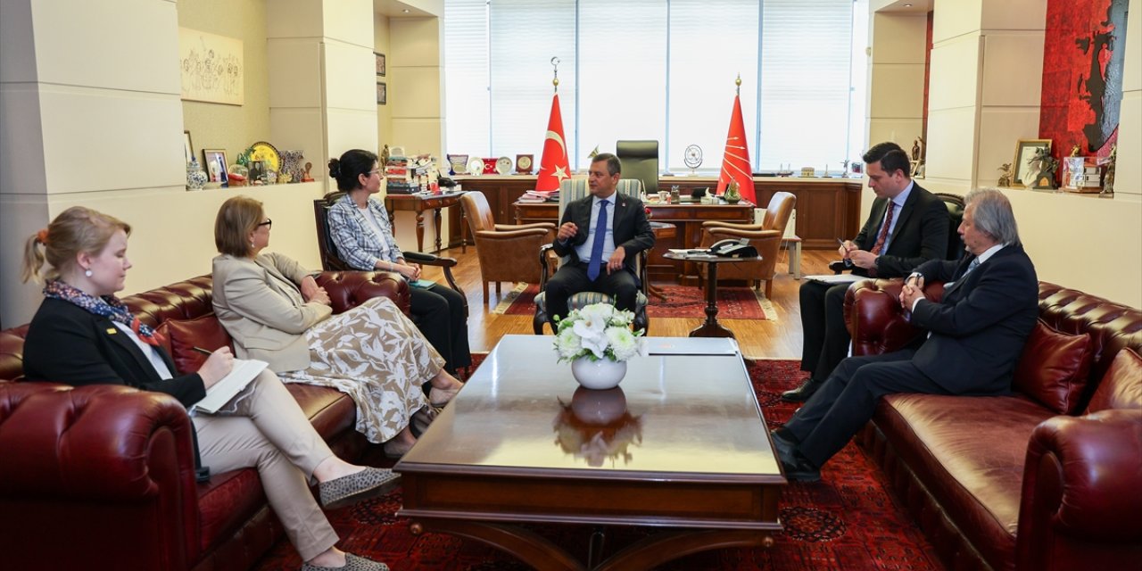 CHP Genel Başkanı Özel, Finlandiya'nın Ankara Büyükelçisi Hamalainen ile görüştü