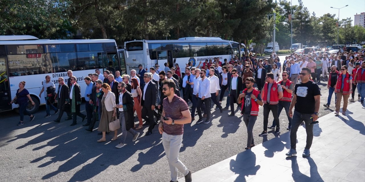 GÜNCELLEME - Tahir Elçi'nin öldürülmesine ilişkin davada 3 polis hakkında beraat kararı