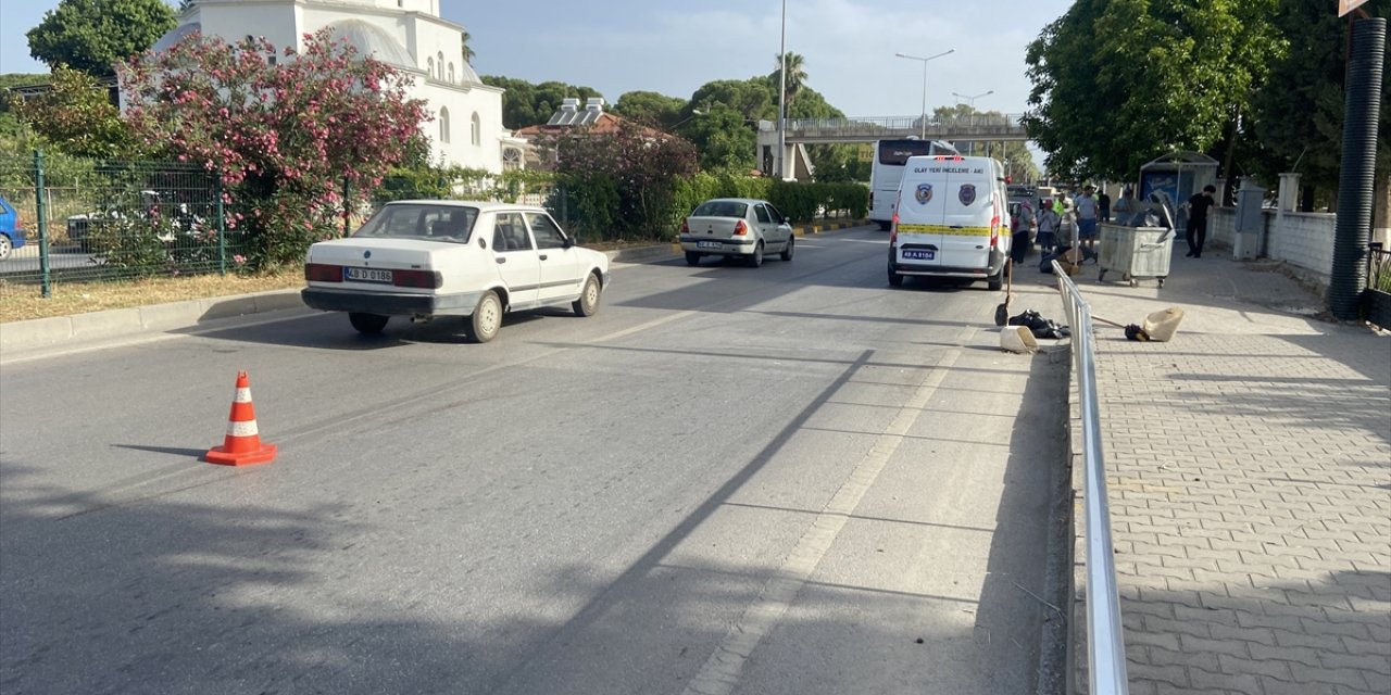 Muğla'da otomobilin çarptığı elektrikli motosikletin sürücüsü öldü