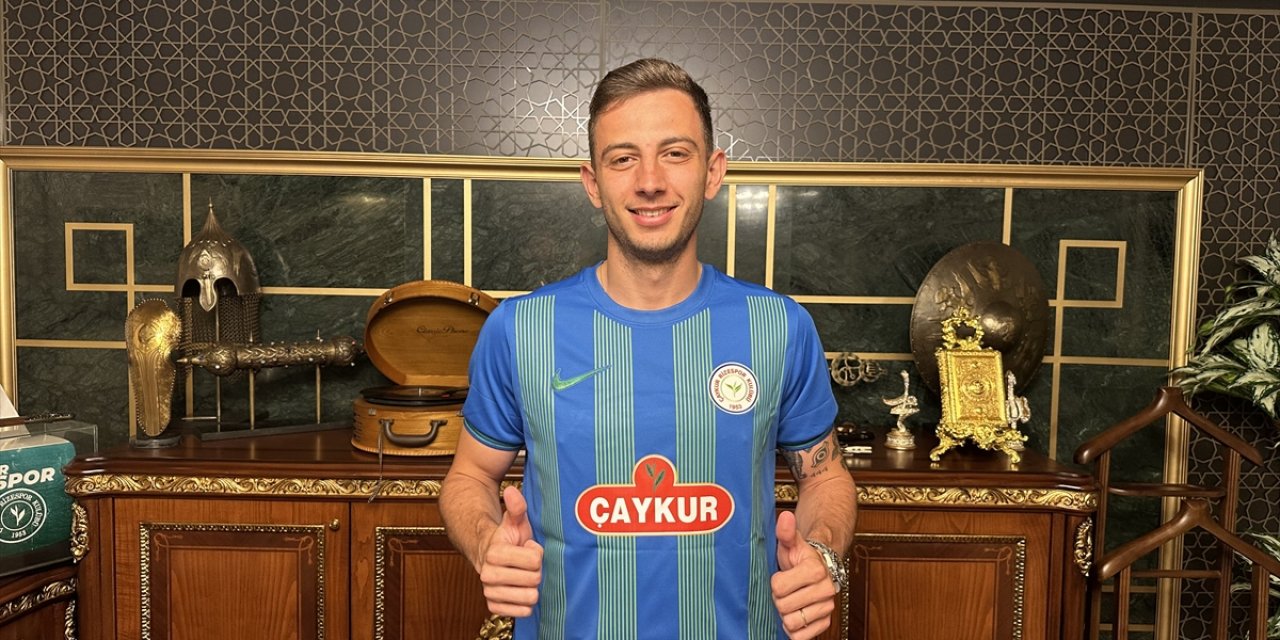 Çaykur Rizespor, Yunan futbolcu Giannis Papanikolaou'yu transfer etti