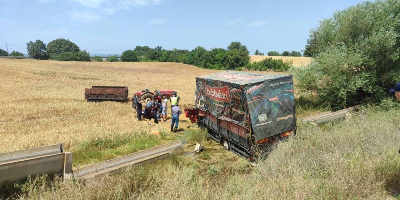 Çanakkale'deki trafik kazasında 1 kişi ağır yaralandı