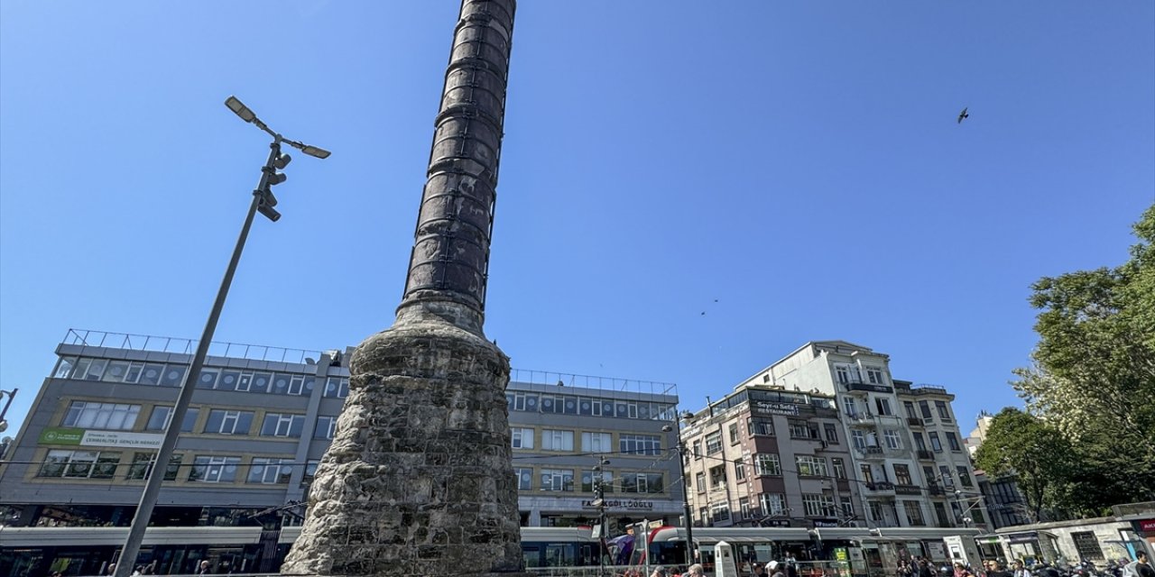 İstanbul'un tarihine tanıklık eden Çemberlitaş sütunu 1700 yıldır ayakta