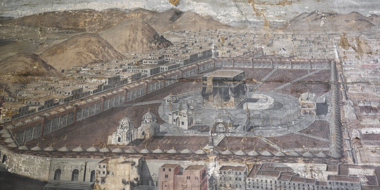 Topkapı Sarayı'nın "Mekke" ve "Medine" temalı iki tablosu restore ediliyor