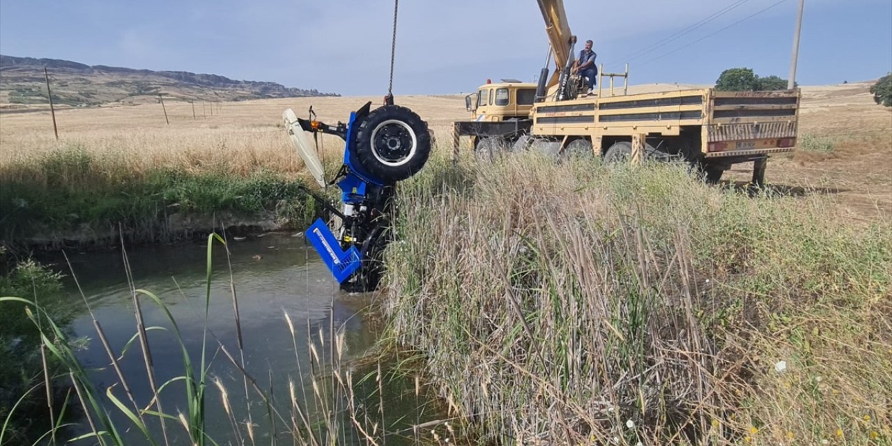 Diyarbakır'da traktörüyle sulama göletine düşen kişi hayatını kaybetti
