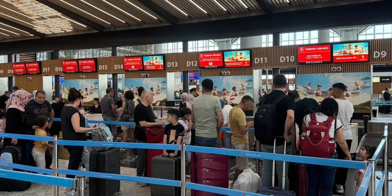 İstanbul Havalimanı'nda Kurban Bayramı tatili yoğunluğu sürüyor